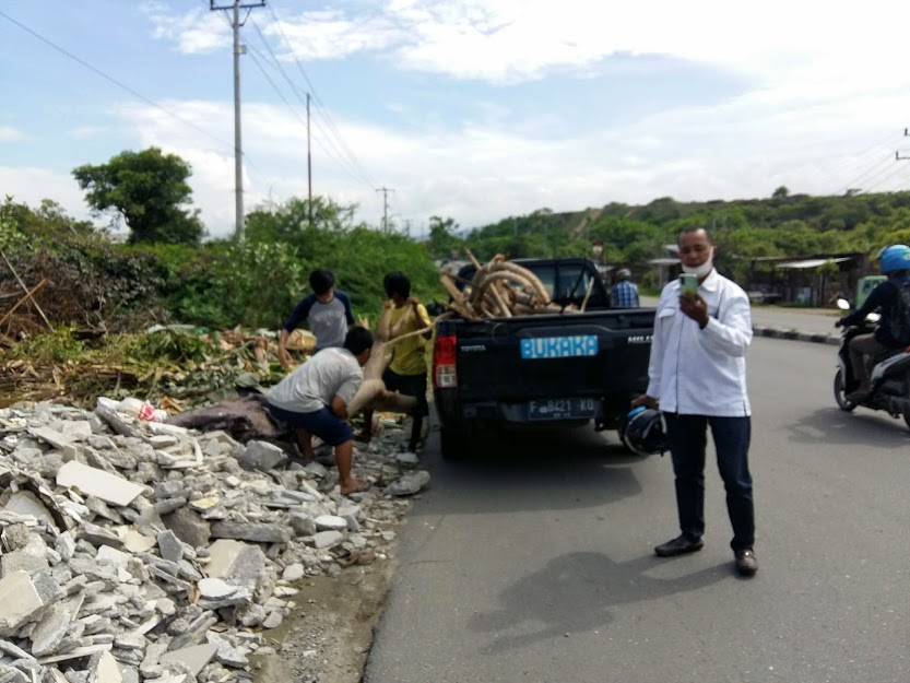 Jalan Sukarno Hatta Jadi Tempat Pembuangan Sampah