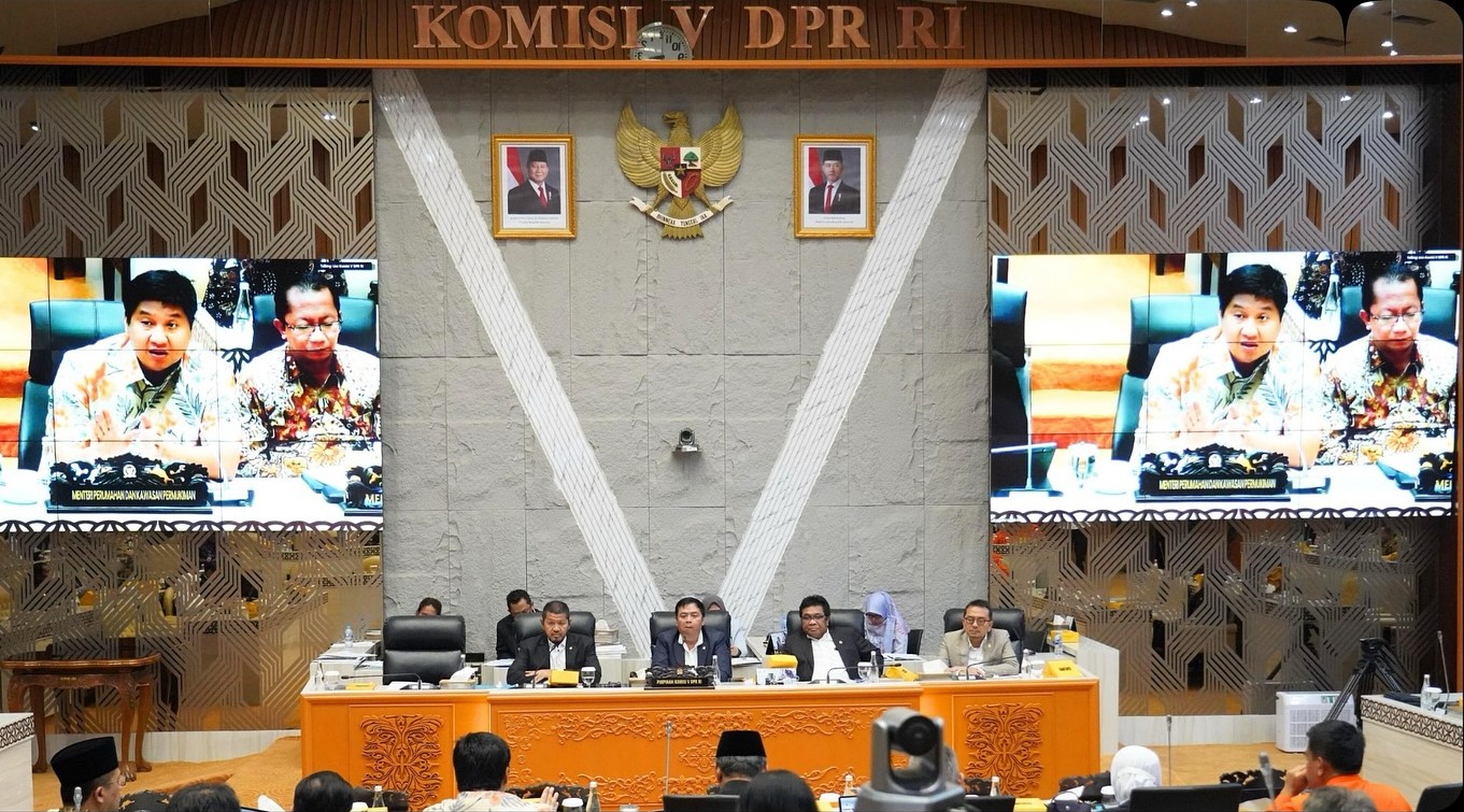 Kementerian PKP Raker dengan Komisi V DPR RI