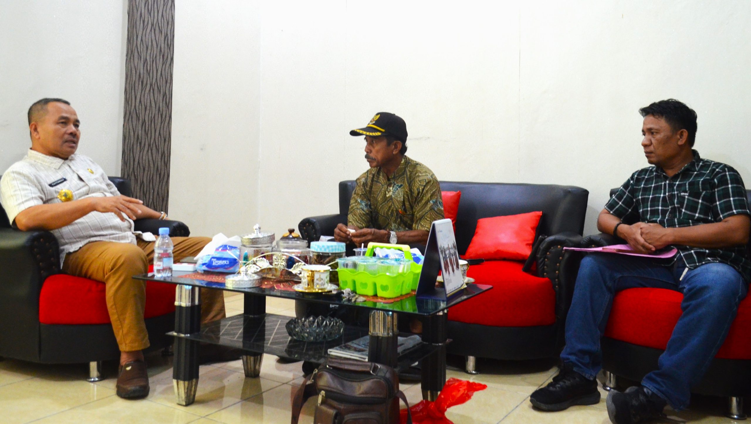 Kades Tanamea dan Tolongano Konsultasi Pembentukan Kopdes Merah Putih