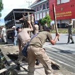 Penertiban PKL di Jalan Untad I: Satgas Gabungan Tindak Tegas Demi Kebersihan dan Ketertiban
