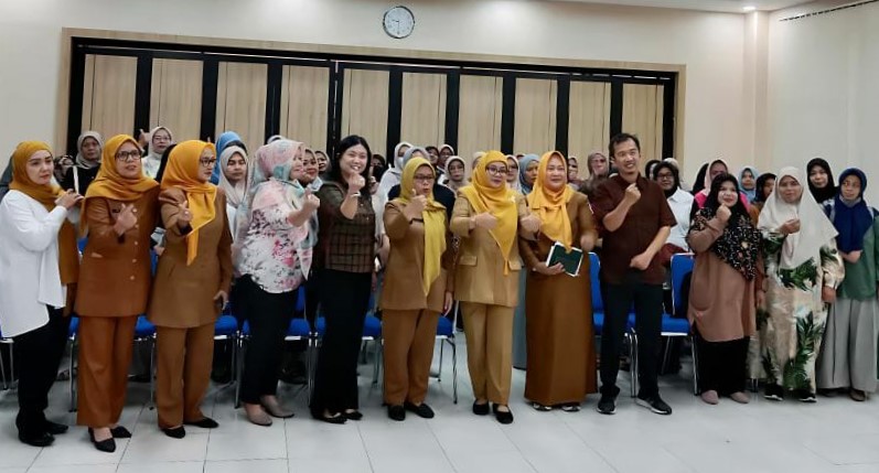 Bake To Me Berdayakan Perempuan Kepala Keluarga Lewat Pelatihan Kue Praktis