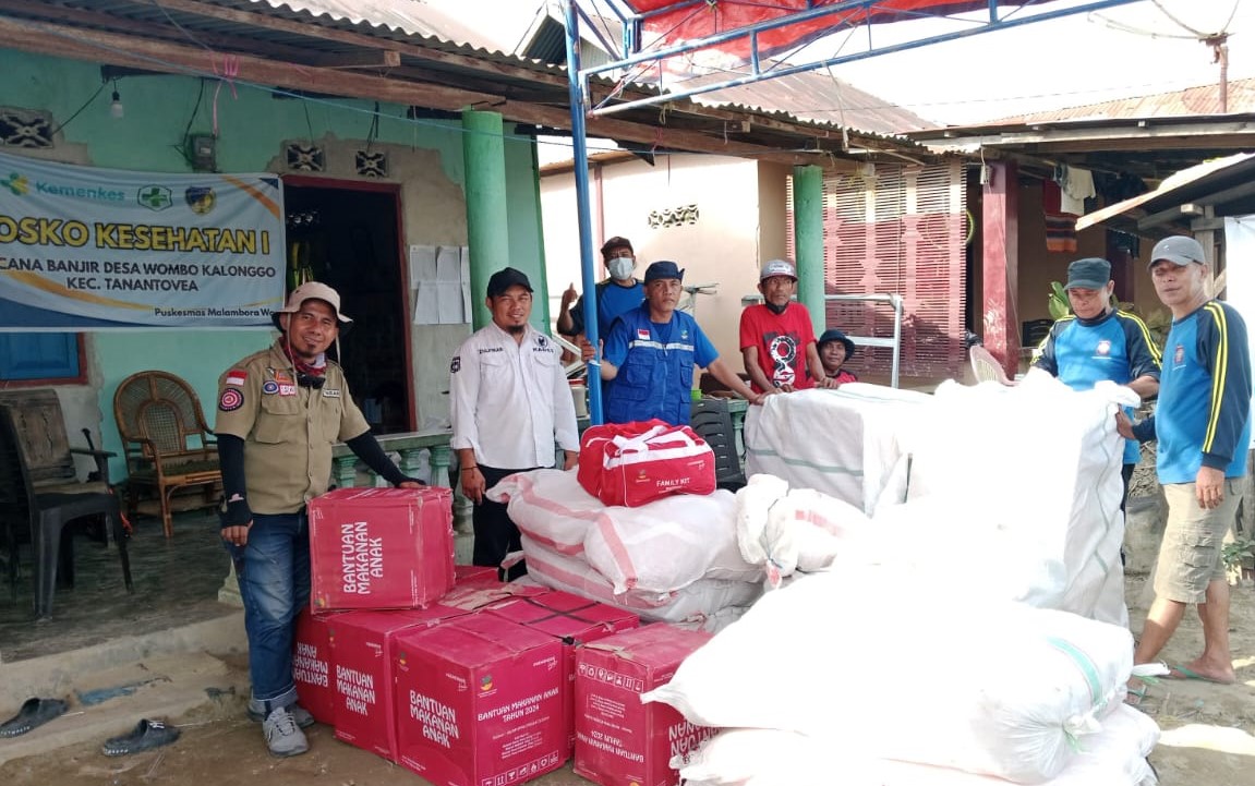 Bantuan Logistik Kemensos Disalurkan kepada Korban Banjir di Wombo dan Wombo Kalonggo