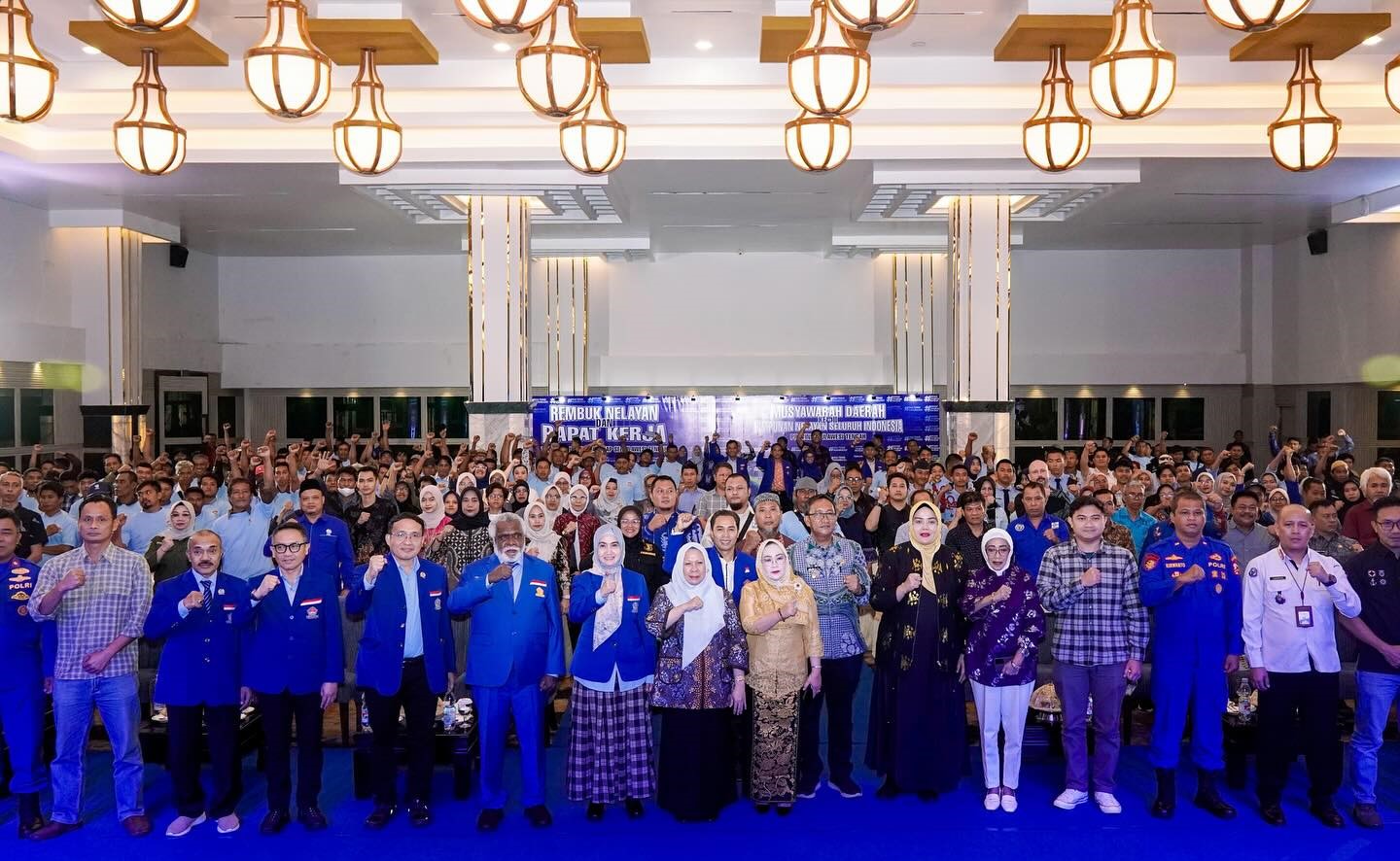 dr Reny Buka Rembuk Nelayan dan Musyawarah Daerah Ke-II HNSI Sulteng
