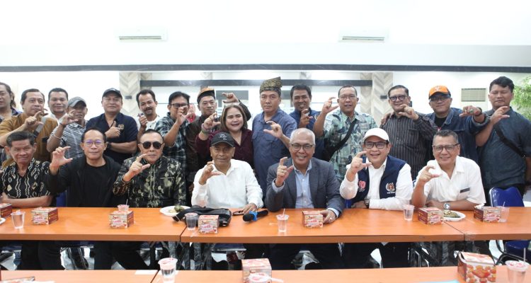 Duet Munir dan Atal Resmi Daftar Caketum dan Calon Ketua DK