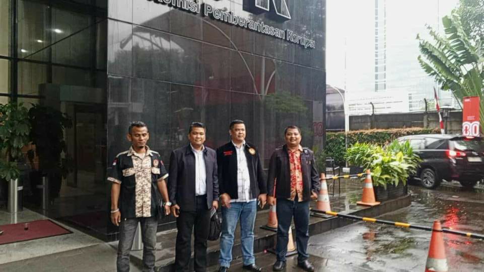 LSM KOREK Sambangi KPK, Adukan Dugaan Korupsi Terkait Kasus Nikita Mirzani