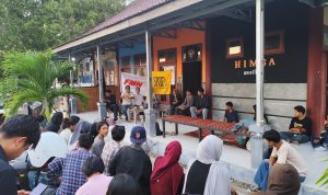 Forum Quo Vadis Palu: Aktivis 98 dan Mahasiswa Tolak Gelar Pahlawan untuk Soeharto Forum Quo Vadis Palu: Aktivis 98 dan Mahasiswa Tolak Gelar Pahlawan untuk Soeharto