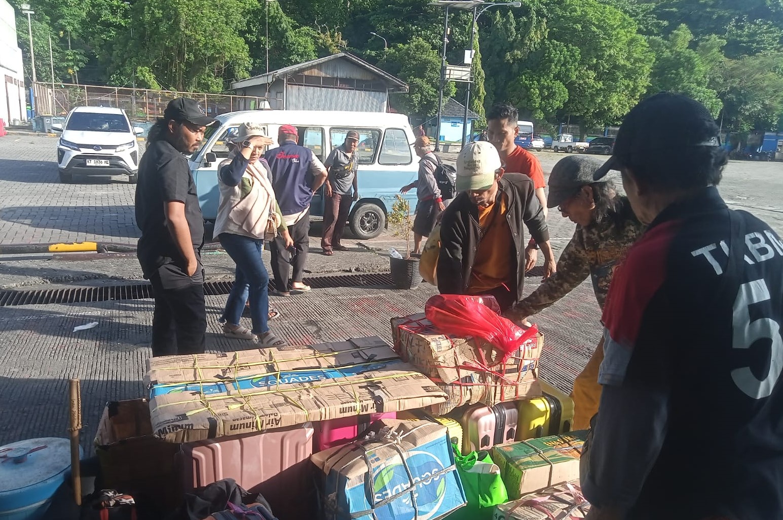 Delegasi Kesenian Sulteng Tinggalkan Balikpapan Usai Sukses Besarkan Panggung Kolaborasi