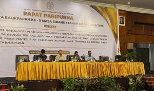 DPRD Balikpapan Gelar Paripurna APBD 2026: Pendapatan Turun Rp1 Triliun, Pemerintah Siapkan Strategi Penyelamatan Anggaran DPRD Balikpapan Gelar Paripurna APBD 2026: Pendapatan Turun Rp1 Triliun, Pemerintah Siapkan Strategi Penyelamatan Anggaran