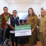 Bupati Vera Bangun Generasi Mandiri, Ringankan Beban Sosial 110 Penerima ATENSI