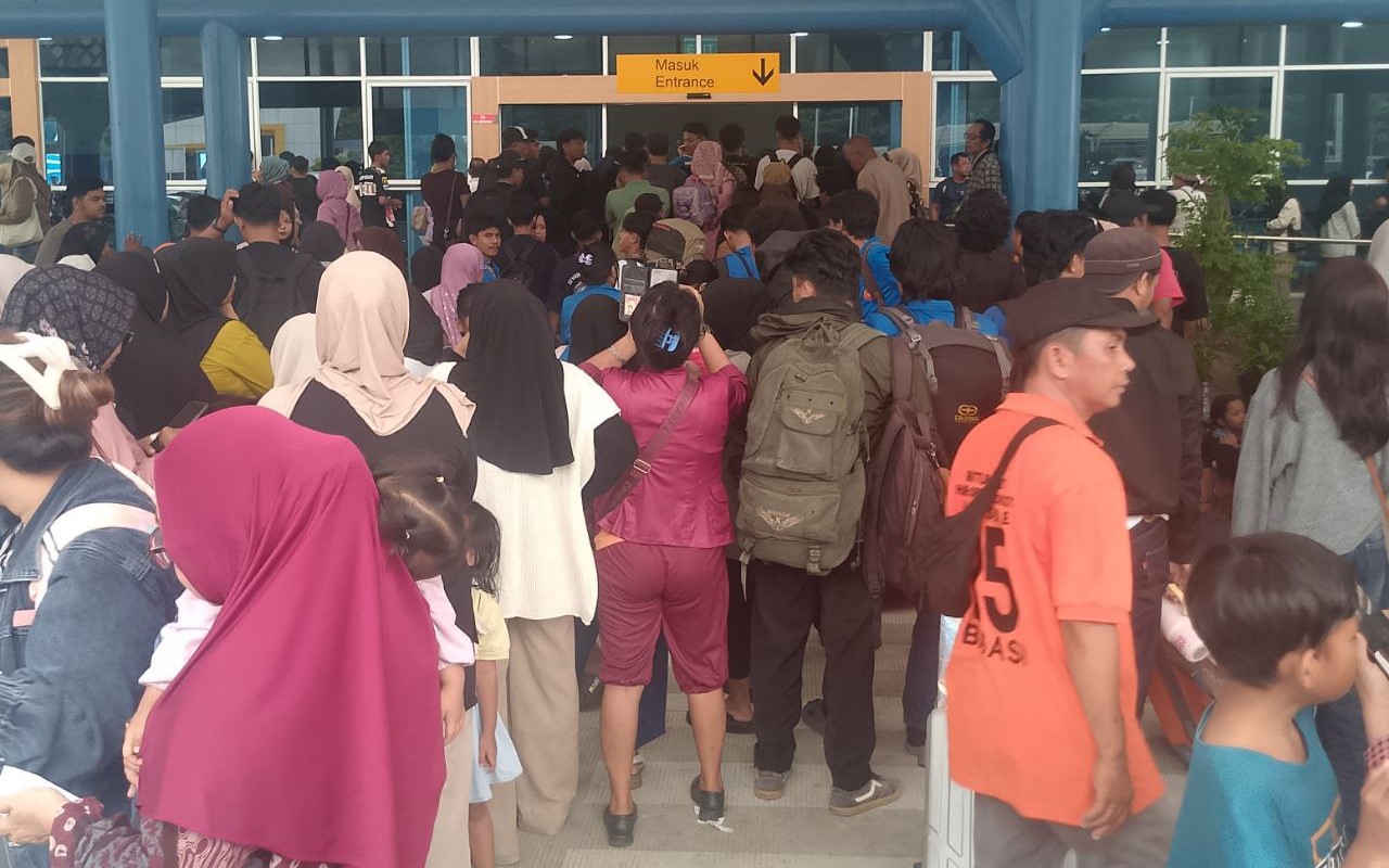Arus Balik Penumpang KM Dharma Kencana V dari Pelabuhan Donggala Tujuan Balikpapan dan Surabaya Padat