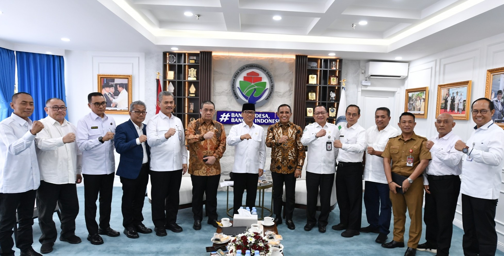 “606 Desa di Sulteng Masih Blank Spot, Anwar Hafid ‘Gedorkan’ Mendes PDT: Digitalisasi Tak Bisa Ditunda”