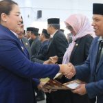 Bupati Donggala Lantik 32 ASN: “Jabatan Bukan Hadiah, Tapi Amanah untuk Masyarakat!”