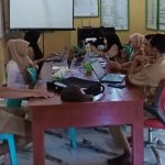 Dari Balik Meja Kantor Desa, Pemdes Pomolulu Menjaga Asa Masyarakat