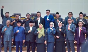 Penguatan Akuntabilitas, DPRD Sulteng Serahkan Rekomendasi LKPJ 2025