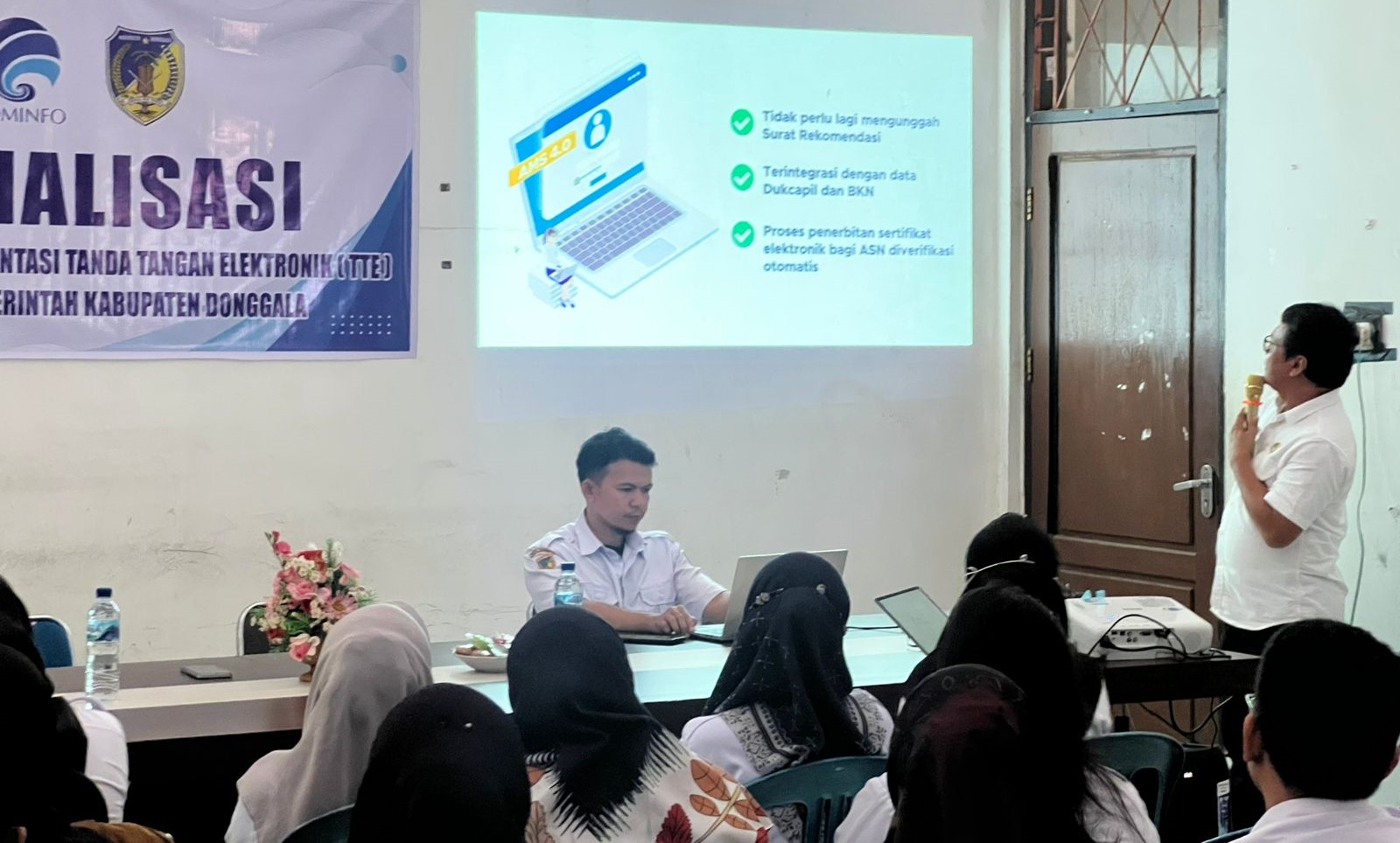 Donggala Percepat Transformasi Digital, Diskominfo Sosialisasikan Implementasi Tanda Tangan Elektronik