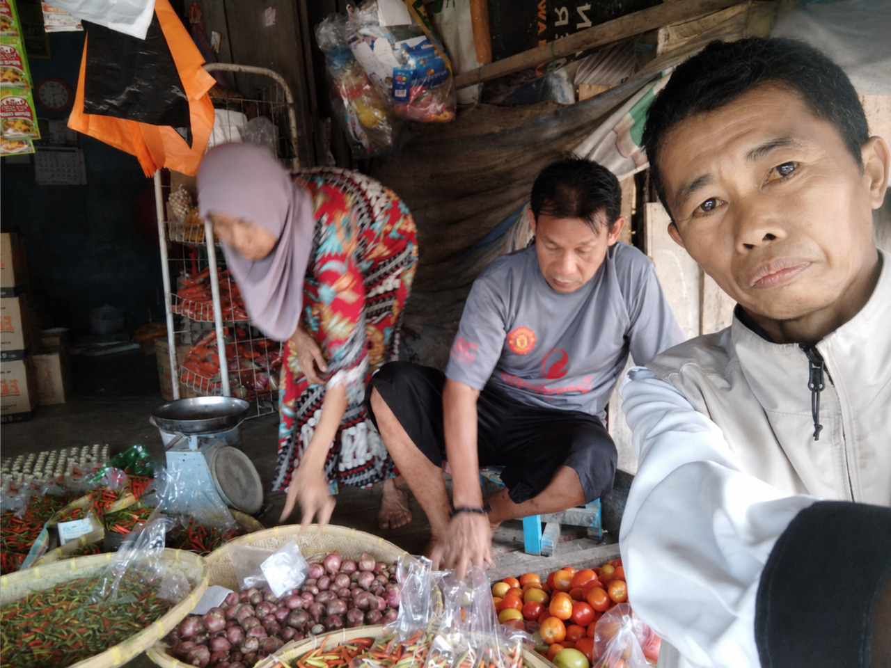 Informasi Harga Kebutuhan Pokok dan Bahan Strategis Pasar Malonda Kabupaten Donggala Sulawesi Tengah Tanggal, 24-06-2026