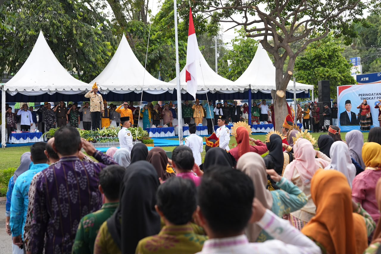 Gubernur Anwar Hafid Pimpin Harganas ke-33, Tegaskan Peran Ayah dan Ketahanan Keluarga Kunci Indonesia Emas 2045