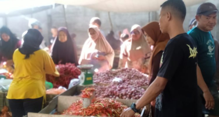 Informasi Harga Kebutuhan Pokok dan Bahan Strategis Pasar Malonda Kabupaten Donggala Sulawesi Tengah Tanggal, 19-06-2026