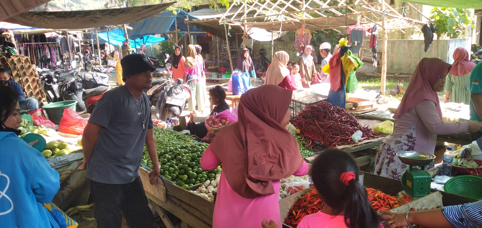 Informasi Harga Kebutuhan Pokok dan Bahan Strategis Pasar Inpres Malonda Kabupaten Donggala Jumat, 26-06-2026