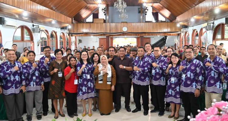 Wagub Sulteng Ajak Jemaat Gereja dan Pemerintah Bersatu Selamatkan Generasi Muda dari Ancaman Narkoba