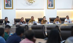 Gubernur Anwar Hafid Tegaskan Program Bank Tanah Harus Melindungi Hak Masyarakat Poso Gubernur Anwar Hafid Tegaskan Program Bank Tanah Harus Melindungi Hak Masyarakat Poso