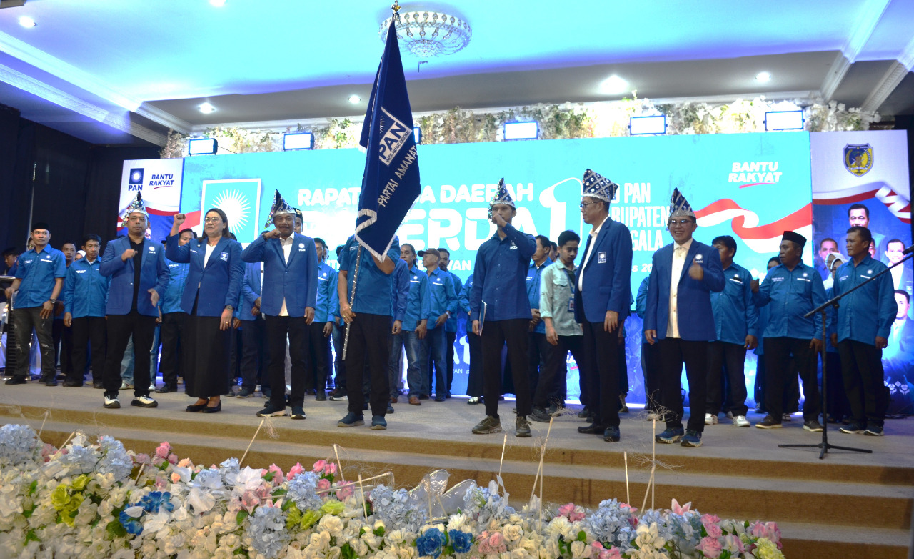 Ketua PAN Sulteng Serukan Kader Selalu Hadir di Tengah Rakyat, Sarifuddin Sudding Sumbang Rp100 Juta untuk Penguatan PAN Donggala