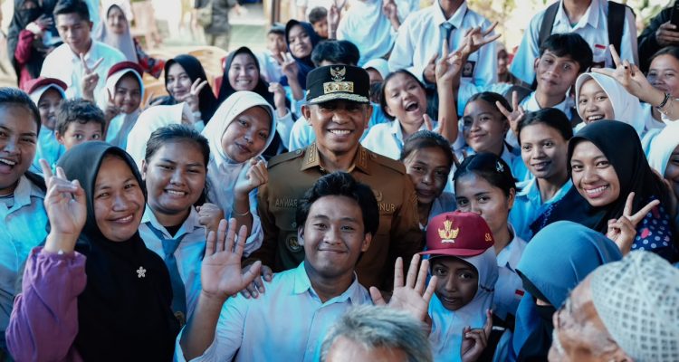 Terobos Daerah Terpencil, Anwar Hafid Jemput Aspirasi Warga Ulubongka: “Tak Boleh Ada Wilayah yang Tertinggal”