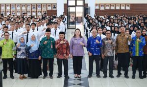409 CPNS Donggala Lulus 100 Persen, Bupati Vera: Buktikan dengan Kinerja, Bukan Sekadar Sertifikat 409 CPNS Donggala Lulus 100 Persen, Bupati Vera: Buktikan dengan Kinerja, Bukan Sekadar Sertifikat