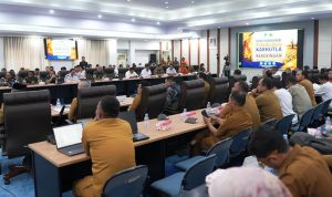 Karhutla Mengganas di Tengah Kekeringan, Gubernur Anwar Hafid Perintahkan Penanganan Lebih Masif Karhutla Mengganas di Tengah Kekeringan, Gubernur Anwar Hafid Perintahkan Penanganan Lebih Masif