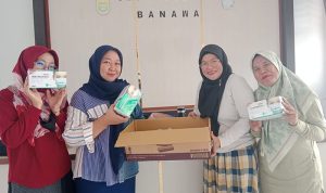 Kabut Asap Karhutla Mengancam Anak Sekolah, Hawang Bagikan 3.000 Masker