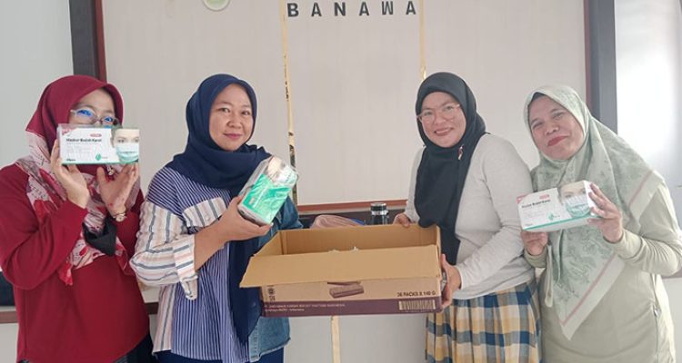 Kabut Asap Karhutla Mengancam Anak Sekolah, Hawang Bagikan 3.000 Masker